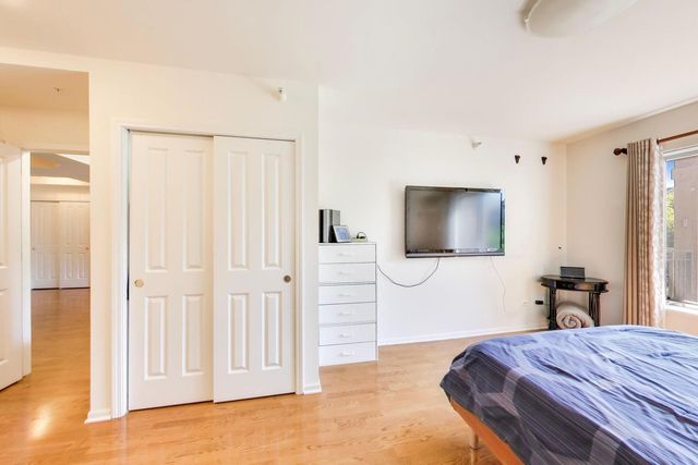 445 Village Green 308, Lincolnshire, IL 60069
