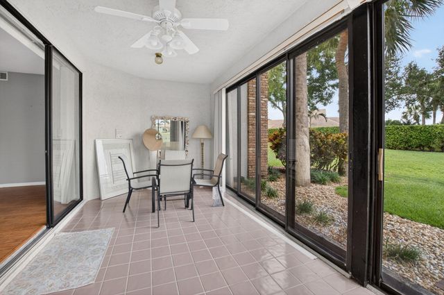 8073 Aberdeen Drive 201, Boynton Beach, FL 33472