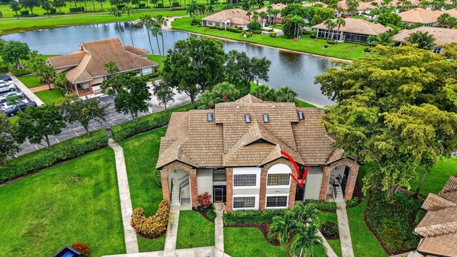 8073 Aberdeen Drive 201, Boynton Beach, FL 33472