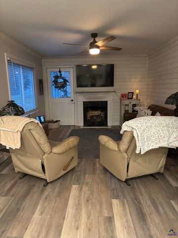 201 Vinson Street, Byron, GA 31008