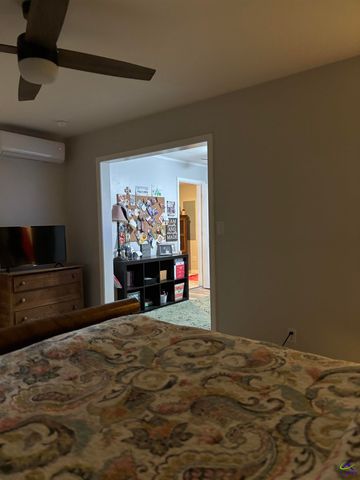 201 Vinson Street, Byron, GA 31008