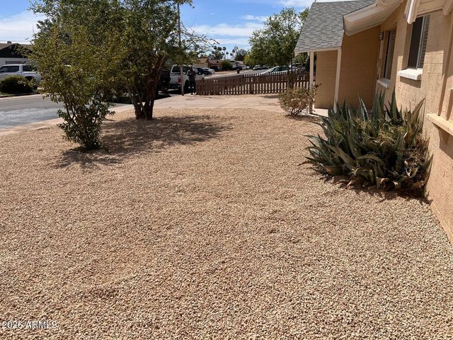 3136 W VOLTAIRE Avenue, Phoenix, AZ 85029