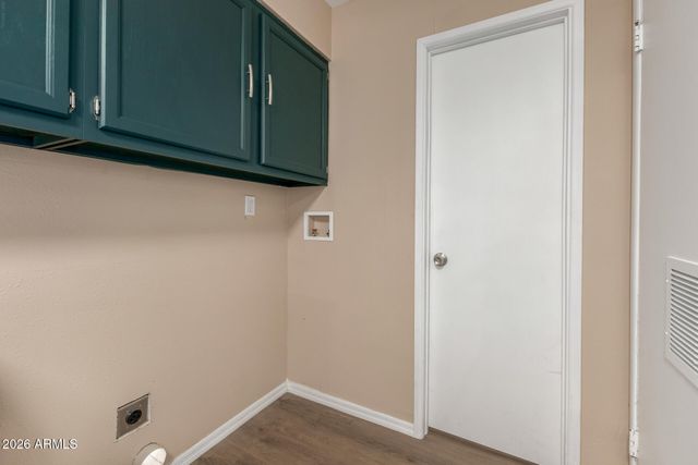 3136 W VOLTAIRE Avenue, Phoenix, AZ 85029