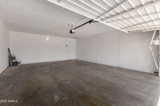 3136 W VOLTAIRE Avenue, Phoenix, AZ 85029