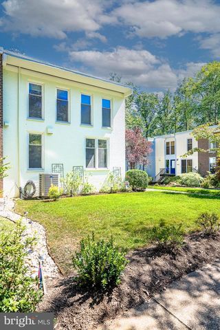 1640 WAINWRIGHT DR, Reston, VA 20190