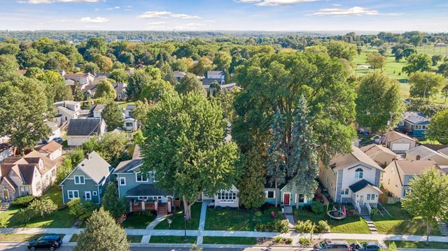 1318 Eleanor Avenue, Saint Paul, MN 55116