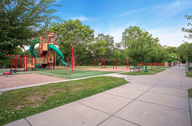 1318 Eleanor Avenue, Saint Paul, MN 55116