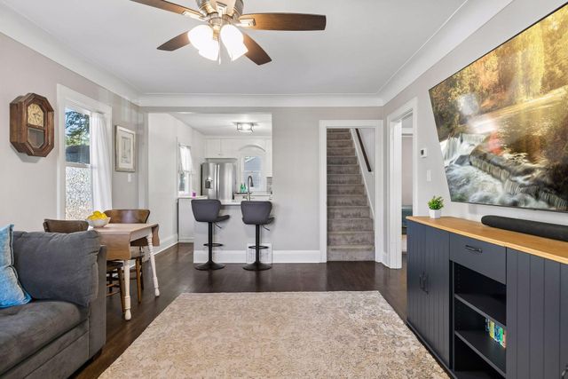1318 Eleanor Avenue, Saint Paul, MN 55116