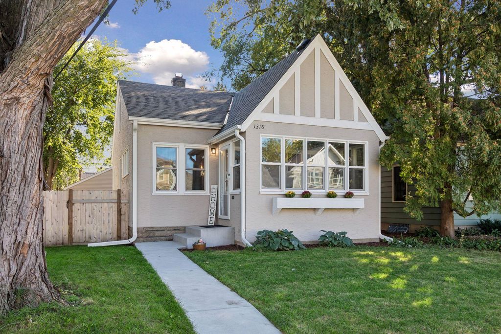 1318 Eleanor Avenue, Saint Paul, MN 55116 — exterior