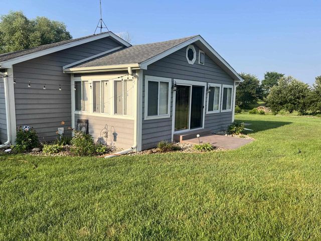 10515 Old Y Road, Mazomanie, WI 53560