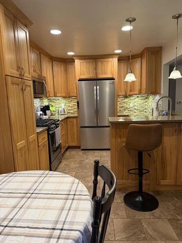 10515 Old Y Road, Mazomanie, WI 53560