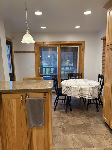 10515 Old Y Road, Mazomanie, WI 53560