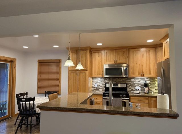 10515 Old Y Road, Mazomanie, WI 53560