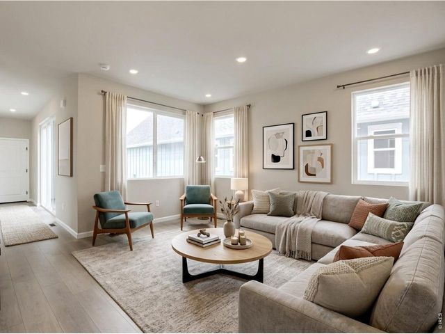 2442 Heyworth Ln, Fort Collins, CO 80524