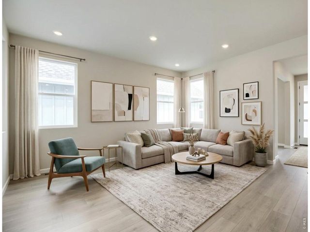2442 Heyworth Ln, Fort Collins, CO 80524