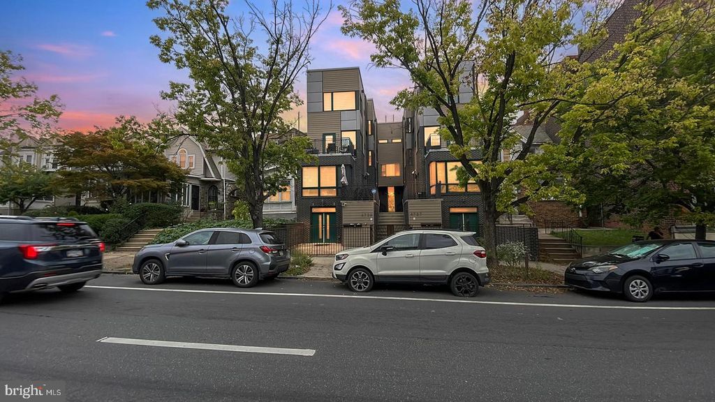 4727-00 WALNUT ST #4, Philadelphia, PA 19139
