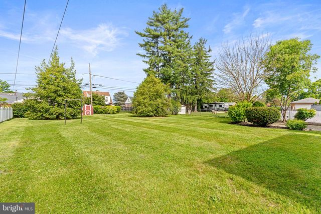 770 HAINES RD, York, PA 17402