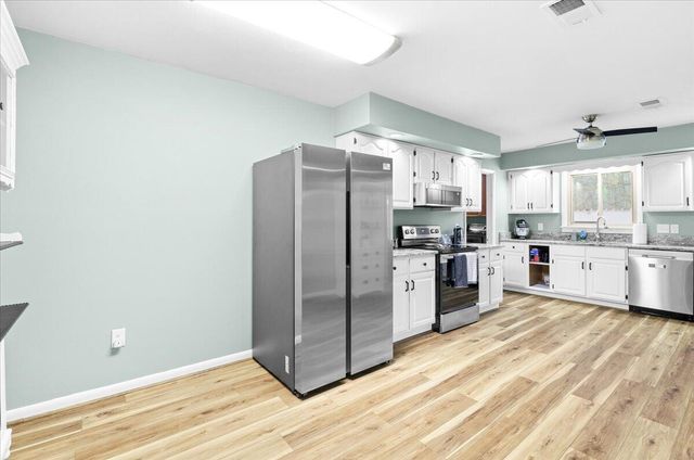 6742 Upper Craigs Creek RD, Catawba, VA 24070