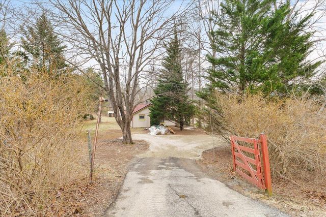 6742 Upper Craigs Creek RD, Catawba, VA 24070