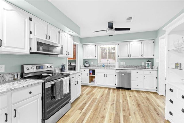 6742 Upper Craigs Creek RD, Catawba, VA 24070