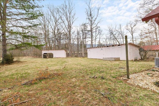 6742 Upper Craigs Creek RD, Catawba, VA 24070