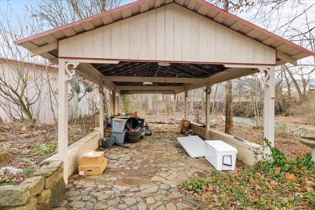 6742 Upper Craigs Creek RD, Catawba, VA 24070