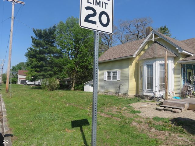 202 N West Street, Alexandria, IN 46001