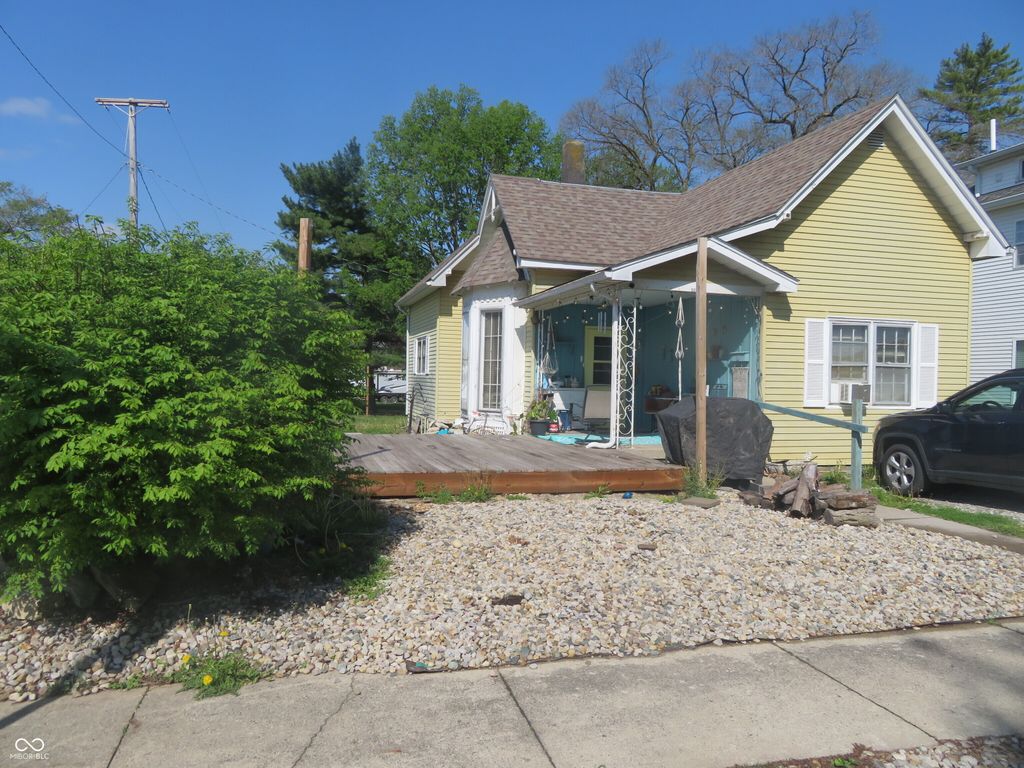 202 N West Street, Alexandria, IN 46001