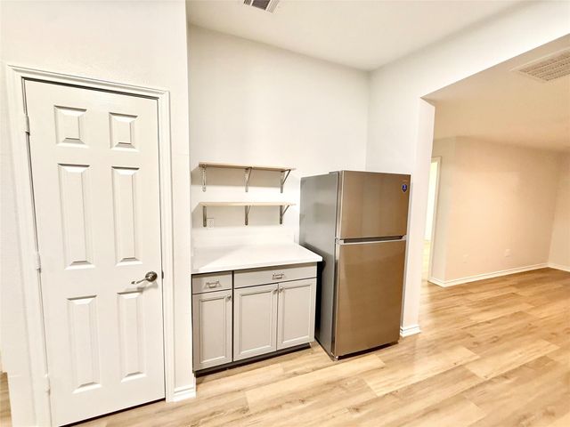 2237 Wilburforce Street, Houston, TX 77091