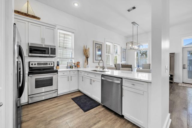 3595 Waverly Circle, Destin, FL 32541