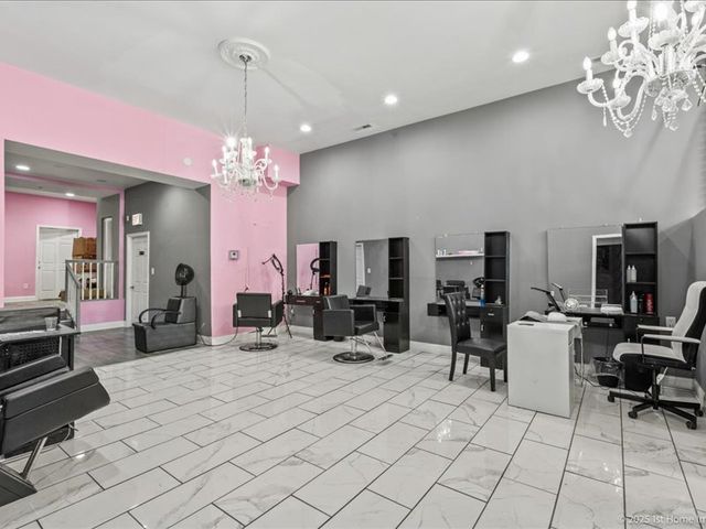 8204 S Stony Island Avenue, Chicago, IL 60617