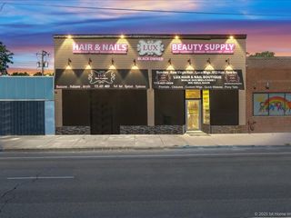 8204 S Stony Island Avenue, Chicago, IL 60617