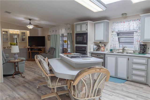 610 Wedelia Drive, Barefoot Bay, FL 32976