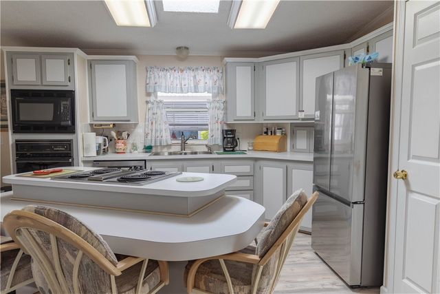 610 Wedelia Drive, Barefoot Bay, FL 32976