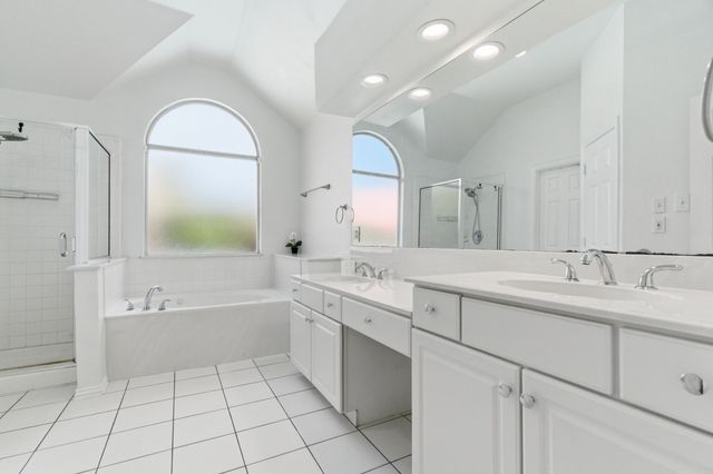 1011 Cowboys Parkway, Irving, TX 75063