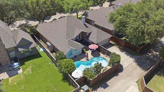 1011 Cowboys Parkway, Irving, TX 75063