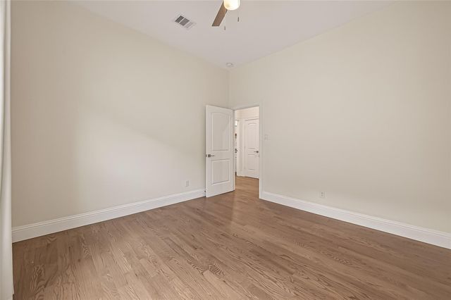 2209 Silverbonnet Street, Houston, TX 77055