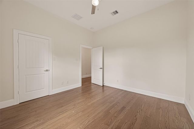 2209 Silverbonnet Street, Houston, TX 77055