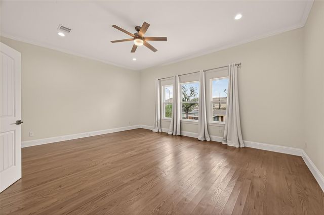 2209 Silverbonnet Street, Houston, TX 77055