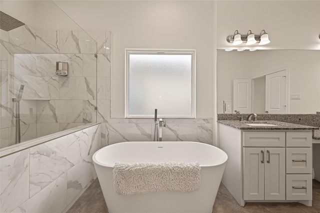 2209 Silverbonnet Street, Houston, TX 77055