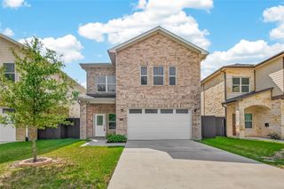 2209 Silverbonnet Street, Houston, TX 77055