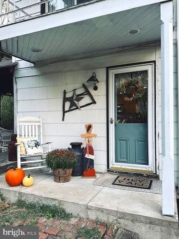 8 BOGER ST, Lebanon, PA 17042