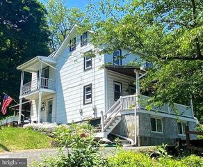 8 BOGER ST, Lebanon, PA 17042