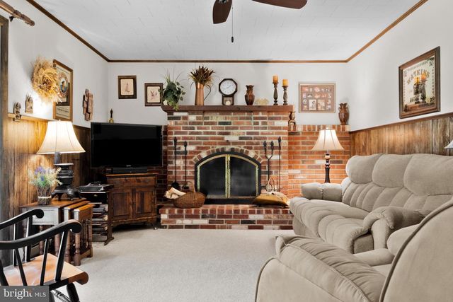 1512 FLAT ROCK RD, Penn Valley, PA 19072
