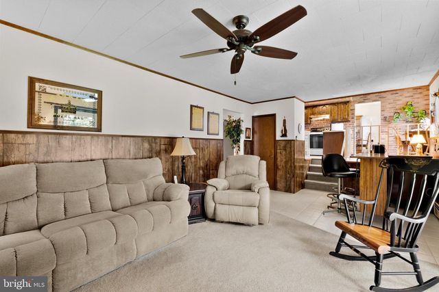 1512 FLAT ROCK RD, Penn Valley, PA 19072