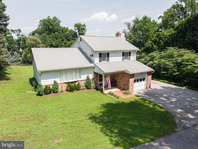 1512 FLAT ROCK RD, Penn Valley, PA 19072