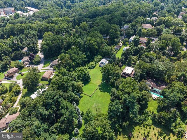 1512 FLAT ROCK RD, Penn Valley, PA 19072