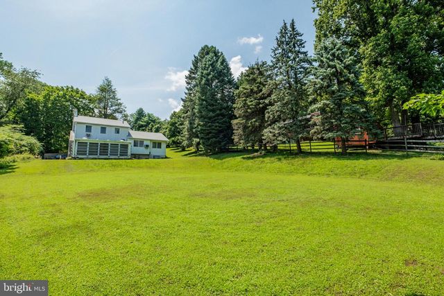1512 FLAT ROCK RD, Penn Valley, PA 19072
