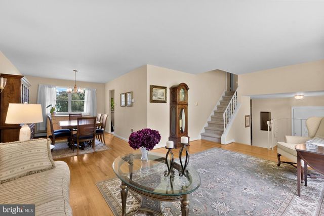 1512 FLAT ROCK RD, Penn Valley, PA 19072