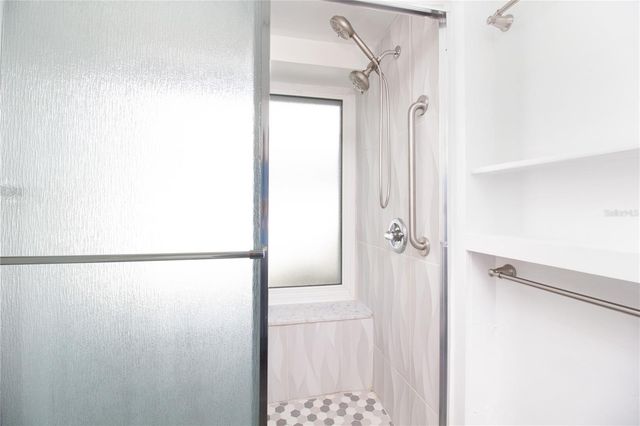 6575 GREEN VALLEY DRIVE, Seminole, FL 33777